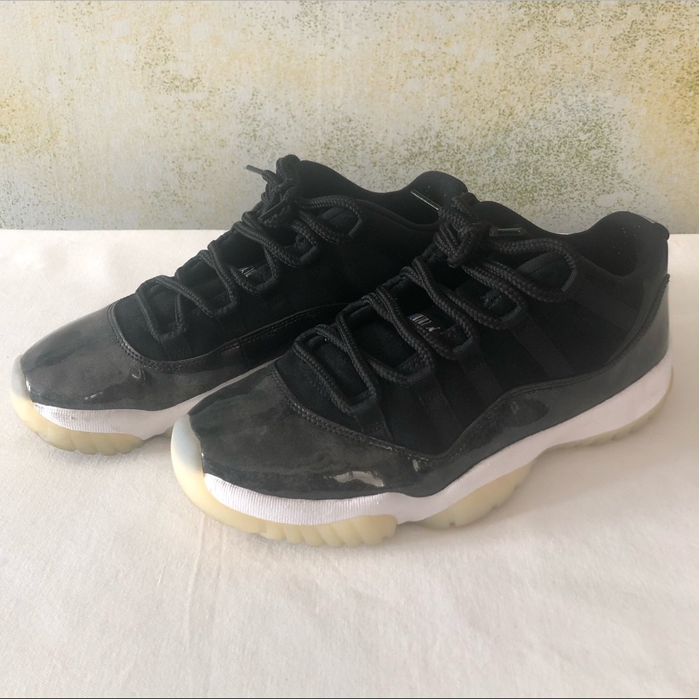 Jordan 11 Low “Barons”, Size 9